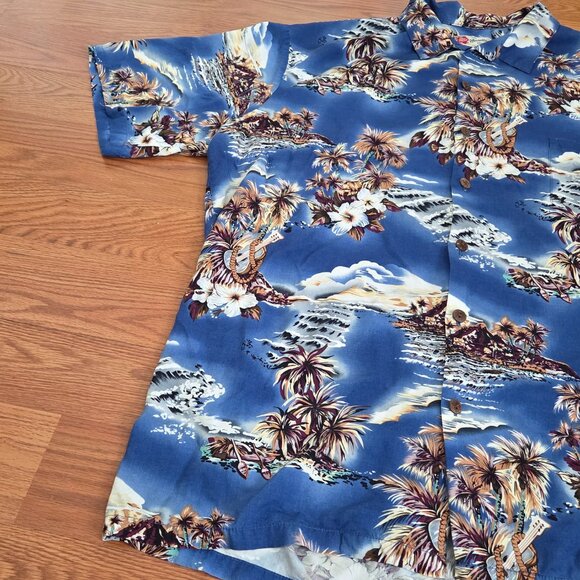 Hilo Hattie Hawaiian Shirt Mens 2XL Blue Rayon Hawaii Volcano Island Button Up - Picture 2 of 12